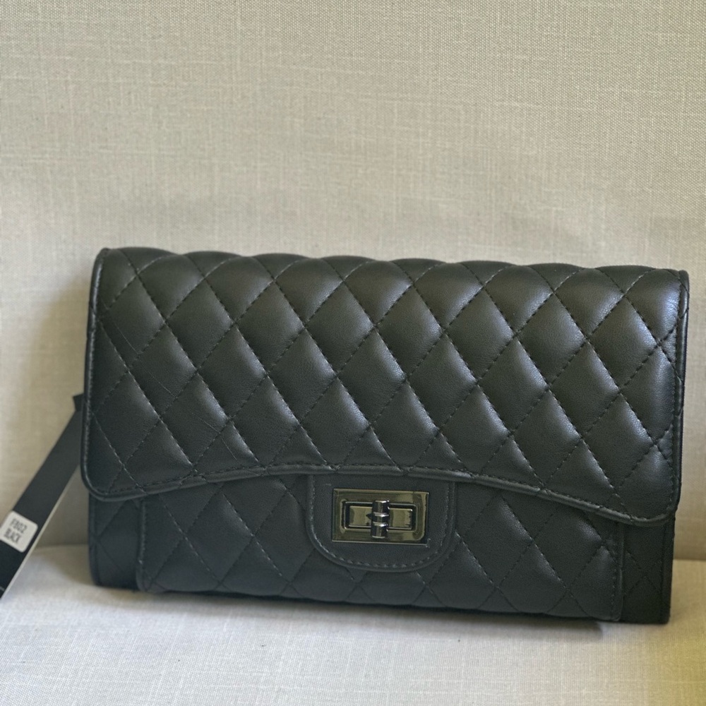 Fashion Nova Faux Leather Elegant Black Quilted Clutch